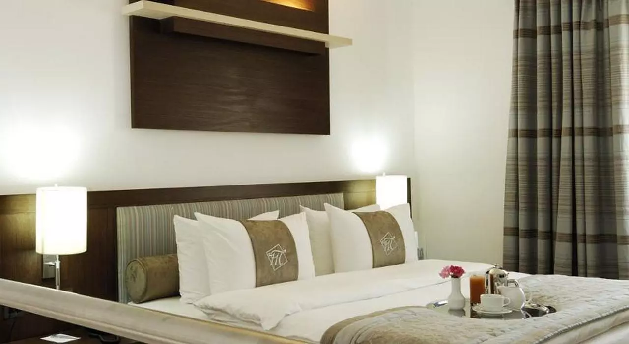 MALPAS_SHABAVIZ (7).jpg